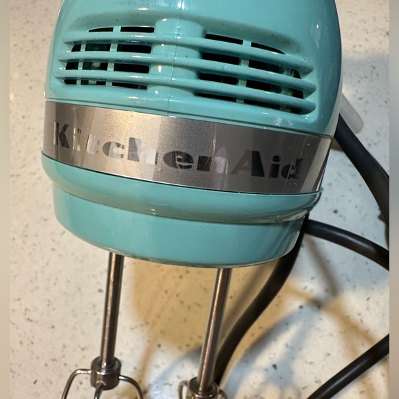 NWOT KitchenAid Power 5-Speed Hand Mixer in aqua - Picture 6 of 10